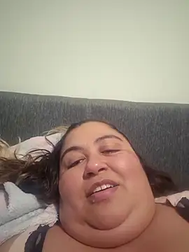 curvy diva  online show from September 28, 2025, 12:28 am