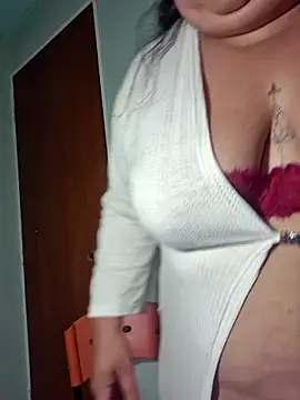 curvy diva  online show from March 31, 2026, 10:01 pm