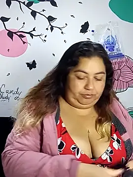 curvy diva  online show from October 20, 2025, 11:00 am