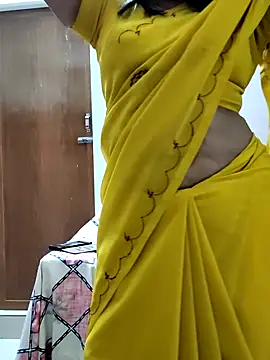 Snapshot of saritha29 chatting on February 24, 2026, 6:14 am saritha29 online show from February 24, 2026, 6:14 am