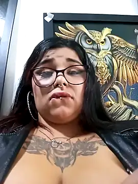 snow belle online show from October 22, 2025, 9:13 pm