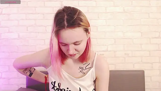 Ericha Stone online show from February 6, 2026, 1:23 am