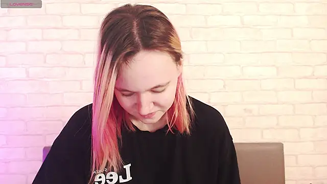 Ericha Stone online show from February 20, 2026, 1:35 am