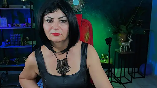 Snapshot of HelenBeler chatting on December 5, 2025, 8:35 am HelenBeler online show from December 5, 2025, 8:35 am