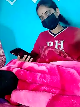 Snapshot of Pahadi_couple chatting on November 29, 2025, 4:34 am Pahadi couple online show from November 29, 2025, 4:34 am