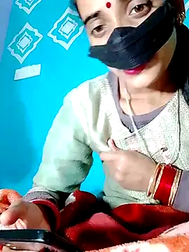 Snapshot of Pahadi_couple chatting on November 10, 2025, 5:12 am Pahadi couple online show from November 10, 2025, 5:12 am