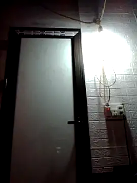 Snapshot of Georgia_here chatting on October 26, 2025, 4:13 am Georgia here online show from October 26, 2025, 4:13 am