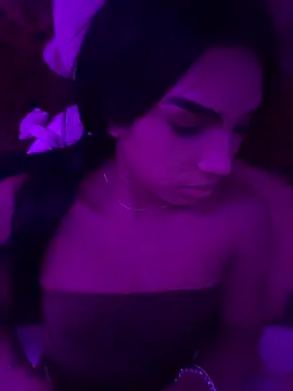 Snapshot of VeronicaSaenzx chatting on February 10, 2026, 10:31 pm VeronicaSaenzx online show from February 10, 2026, 10:31 pm