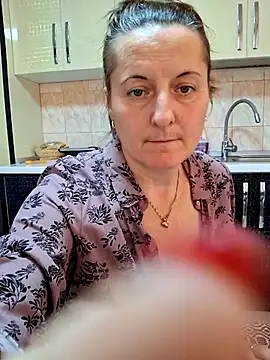 Fluturas2 online show from November 12, 2025, 8:51 am