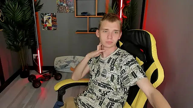 Snapshot of TimBlaks chatting on October 10, 2025, 8:42 pm TimBlaks online show from October 10, 2025, 8:42 pm