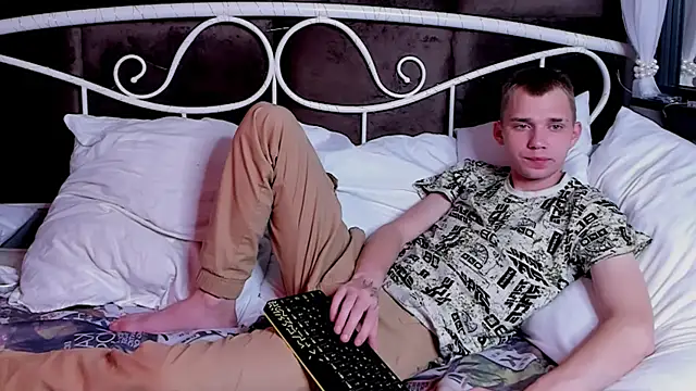 Snapshot of TimBlaks chatting on September 10, 2025, 9:14 pm TimBlaks online show from September 10, 2025, 9:14 pm