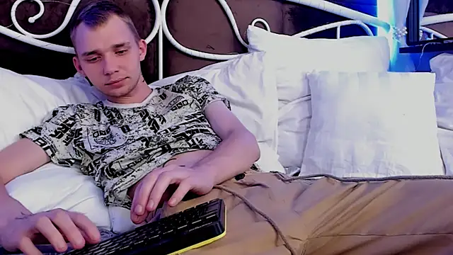 Snapshot of TimBlaks chatting on September 24, 2025, 5:41 pm TimBlaks online show from September 24, 2025, 5:41 pm