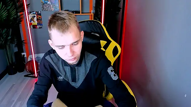 Snapshot of TimBlaks chatting on October 17, 2025, 9:27 pm TimBlaks online show from October 17, 2025, 9:27 pm