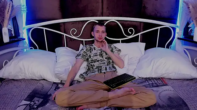 Snapshot of TimBlaks chatting on September 29, 2025, 11:21 pm TimBlaks online show from September 29, 2025, 11:21 pm