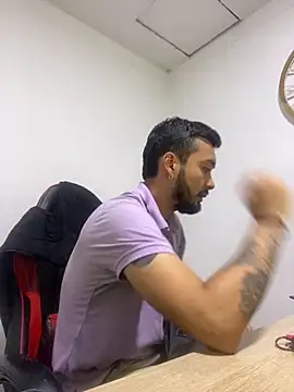 cristopher wallacee online show from November 10, 2025, 7:30 pm