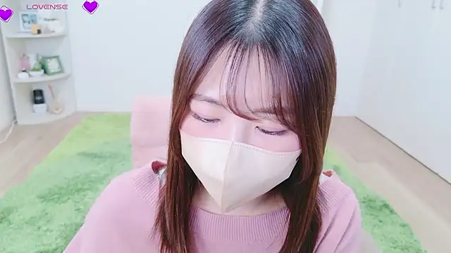 Snapshot of Haru_chiii chatting on November 3, 2025, 7:13 am Haru chiii online show from November 3, 2025, 7:13 am