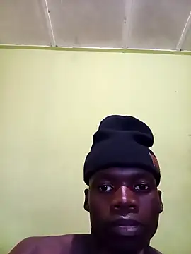 Snapshot of phumlanisanka chatting on October 13, 2025, 3:46 pm phumlanisanka online show from October 13, 2025, 3:46 pm