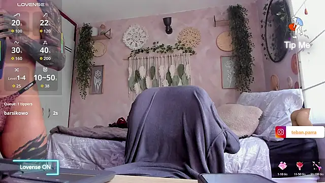 Snapshot of estebandi_do chatting on November 14, 2025, 8:12 pm estebandi do online show from November 14, 2025, 8:12 pm