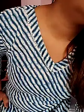Dimple sexxy online show from July 23, 2026, 6:44 am