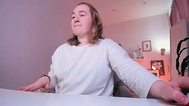 Kitty Rest  online show from April 12, 2026, 9:23 am