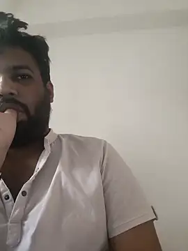 vinay smalldick online show from March 29, 2026, 1:18 am