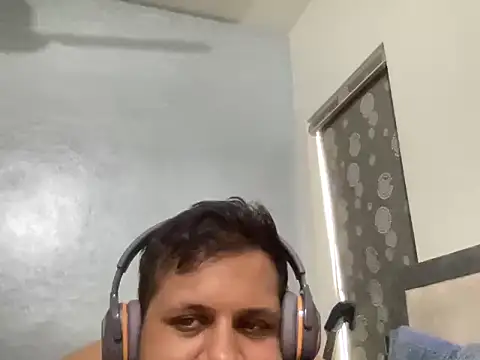 Snapshot of chiikuloveu chatting on February 17, 2026, 4:43 am chiikuloveu online show from February 17, 2026, 4:43 am