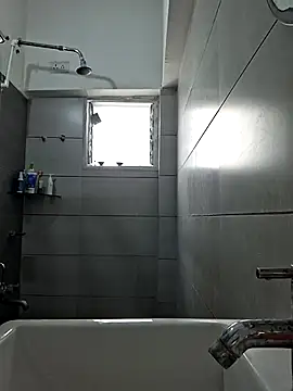 Snapshot of chiikuloveu chatting on April 6, 2026, 8:37 am chiikuloveu online show from April 6, 2026, 8:37 am