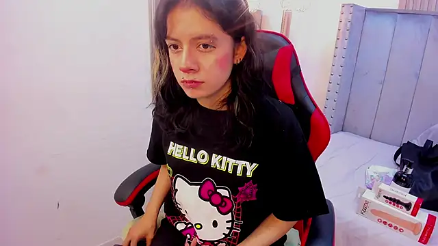 Snapshot of Miyu_Komori chatting on March 1, 2026, 1:00 pm Miyu Komori online show from March 1, 2026, 1:00 pm