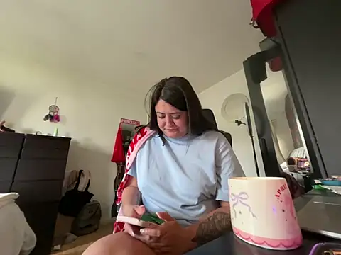 Snapshot of Prill940 chatting on March 29, 2026, 8:27 am Prill940 online show from March 29, 2026, 8:27 am