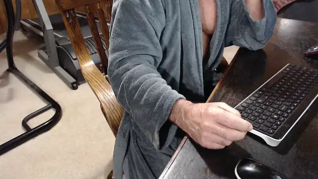 Snapshot of billy471 chatting on November 24, 2025, 4:40 pm billy471 online show from November 24, 2025, 4:40 pm