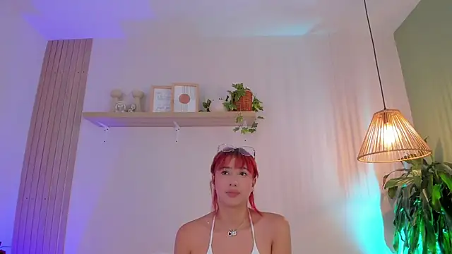 Cristalfoxy  online show from February 7, 2026, 7:55 pm