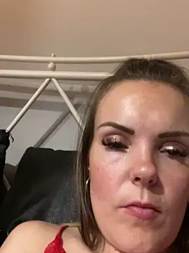 SexyLoLoUK online show from September 9, 2025, 3:38 am