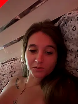 Snapshot of duomagique_off chatting on September 10, 2025, 1:43 pm duomagique off online show from September 10, 2025, 1:43 pm