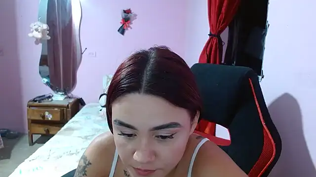 Snapshot of ScarlethG chatting on October 8, 2025, 4:14 am ScarlethG online show from October 8, 2025, 4:14 am