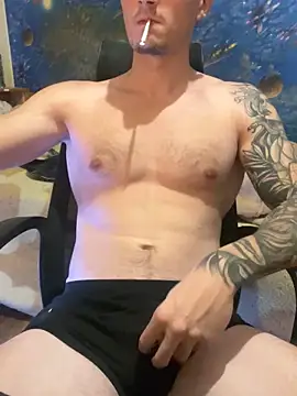 fronkie9384 online show from November 7, 2025, 10:46 pm