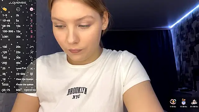 SwiiSweet online show from November 6, 2025, 4:11 pm