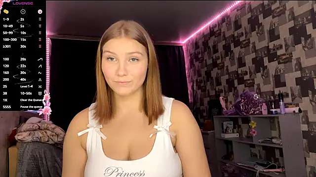 SwiiSweet online show from November 11, 2025, 4:13 pm