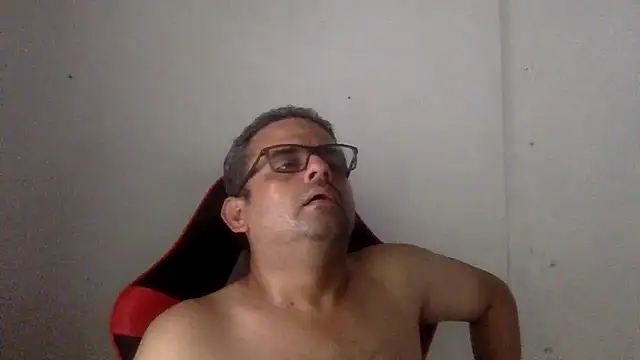 Snapshot of Katracho6969 chatting on June 25, 2026, 6:13 pm Katracho6969 online show from June 25, 2026, 6:13 pm