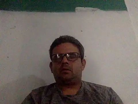 Snapshot of Katracho6969 chatting on December 17, 2025, 5:07 pm Katracho6969 online show from December 17, 2025, 5:07 pm