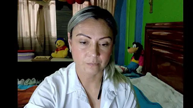  Charlize theron  online show from March 20, 2026, 10:55 pm