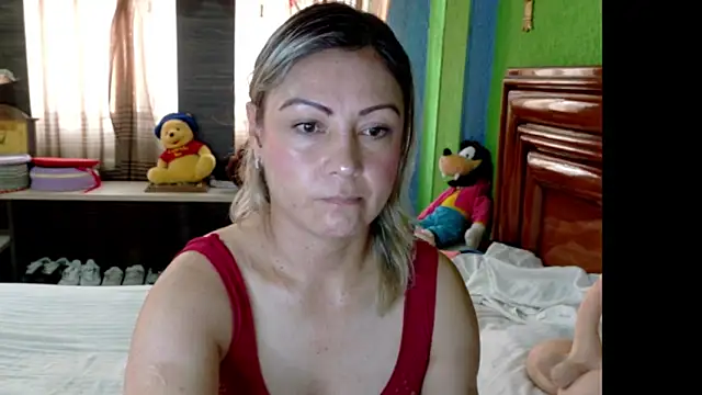 Snapshot of _Charlize_theron_ chatting on May 1, 2026, 4:45 pm Charlize theron online show from May 1, 2026, 4:45 pm