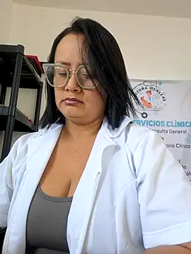 Snapshot of Milagros-hot chatting on November 13, 2025, 4:55 pm Milagros-hot online show from November 13, 2025, 4:55 pm