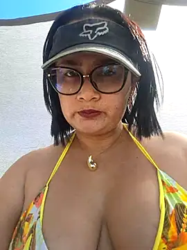 Snapshot of Milagros-hot chatting on October 19, 2025, 7:49 pm Milagros-hot online show from October 19, 2025, 7:49 pm