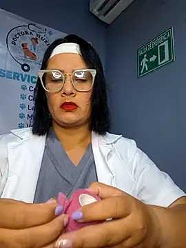 Snapshot of Milagros-hot chatting on October 23, 2025, 4:44 am Milagros-hot online show from October 23, 2025, 4:44 am