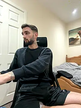 Snapshot of mixedcouplee69 chatting on December 2, 2025, 6:53 pm mixedcouplee69 online show from December 2, 2025, 6:53 pm