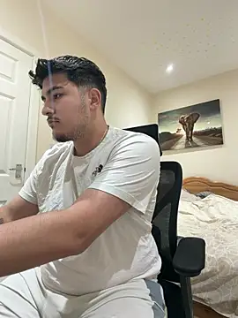 Snapshot of mixedcouplee69 chatting on November 4, 2025, 7:17 pm mixedcouplee69 online show from November 4, 2025, 7:17 pm