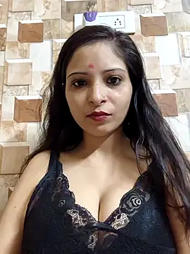 Snapshot of QUEEN-ADITI chatting on October 20, 2025, 4:29 pm QUEEN-ADITI online show from October 20, 2025, 4:29 pm