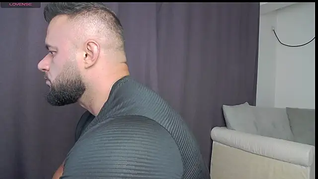 Snapshot of RickyMiami1 chatting on July 17, 2026, 7:00 pm RickyMiami1 online show from July 17, 2026, 7:00 pm