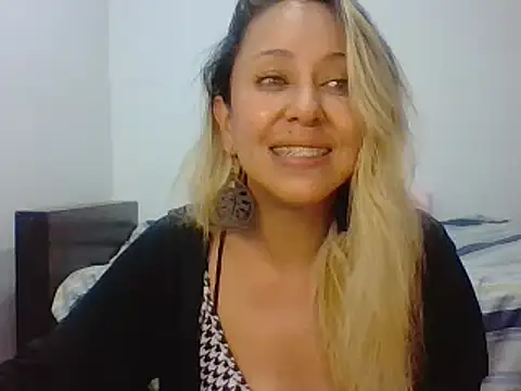 leah susman online show from October 24, 2025, 1:59 am