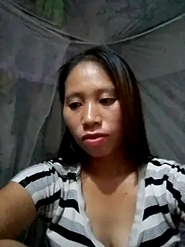 Snapshot of laveder-00 chatting on September 20, 2025, 5:40 pm laveder-00 online show from September 20, 2025, 5:40 pm